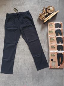 Темно-сині чоловічі льняні штани livergy