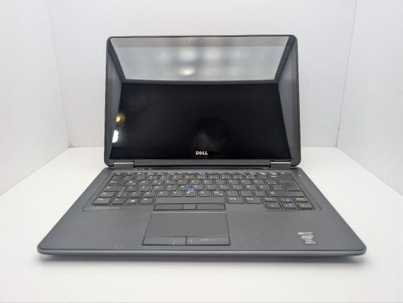 Ноутбук Dell Latitude E7440 / 14" (1920x1080) IPS Touch / Intel Core i5-4300U (2 (4) ядра по 1.9 - 2.9 GHz) / 8 GB DDR3 / 128 GB SSD / Intel HD Graphics 4400 / WebCam б/у | Зображення 2