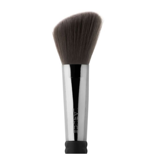 Пензлик для макіяжу хайлайтер LARUCE ANGLE BRUSH LR304 | Зображення 1