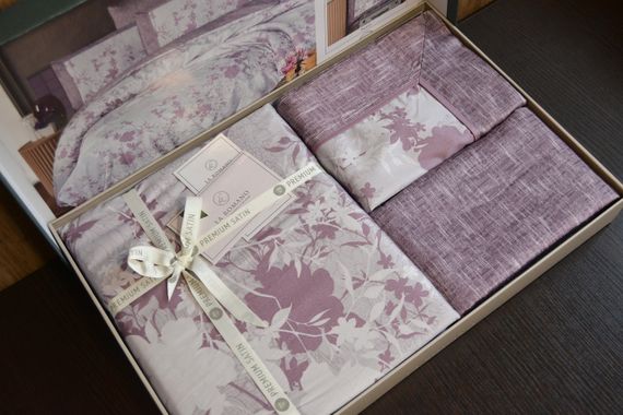 Постільна білизна La Romano Premium Satin 200×220 Lily Berry | Зображення 4