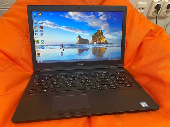 Ігровий ноутбук Dell E5580\15.6"FHD\I7-7820hq\16\256\GT940MX