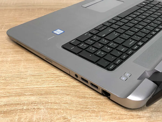 Величезний 17 дюймовий Ноутбук HP Probook 470 G3 + 2 відеокарти | Зображення 5