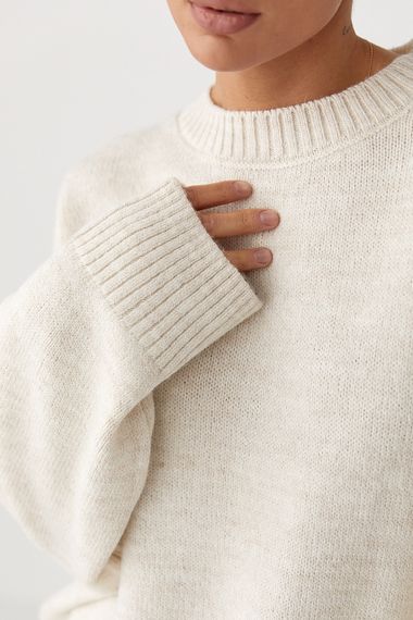 В'язана однотонна кофта вільного фасону - бежевий цвет, M (є розміри) | Зображення 3