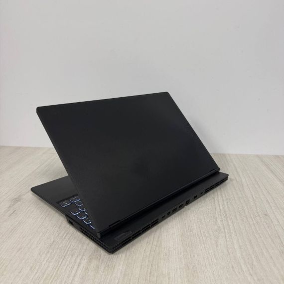 Ігровий ноутбук Lenovo Legion Y530-15ICH / 15.6" (1920x1080) IPS / Intel Core i5-8300H (4 (8) ядра по 2.3 - 4.0 GHz) / 16 GB DDR4 / 128 GB SSD + 1000 GB HDD / nVidia GeForce GTX 1060, 3 GB GDDR5, 192-bit / WebCam б/в | Зображення 4