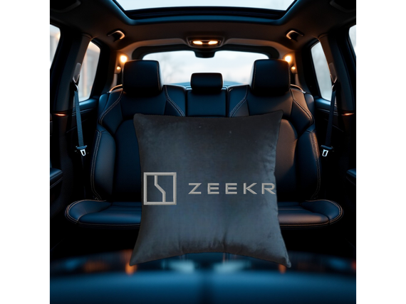 Авто Подушка c вишивкою логотипу марки Зікр Zeekr чорний автомобілісту 03772