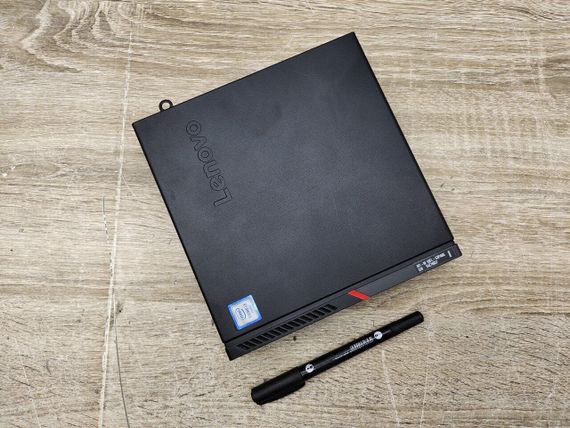Неттоп Lenovo ThinkCentre M900 Tiny USFF / Intel Core i3-6100T (2 (4) ядра по 3.2 GHz) / 8 GB DDR4 / 240 GB SSD / Intel HD Graphics 530 / Блок живлення б/в | Зображення 3