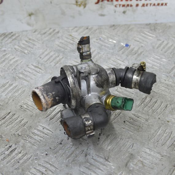 Корпус термостата 1.3 MJet Fiat Doblo 2000-2009 Корпус термостата Фіат Добло V705888 V7058-88 | Зображення 1