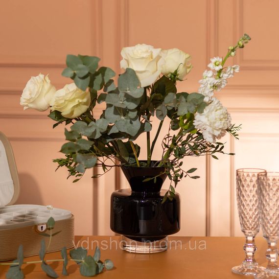 Ваза з кольорового скла для квітів 17.5 см декоративна ваза для декору та інтер'єру 1.5 л Чорна HP-10-32 | Зображення 1