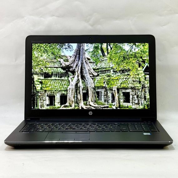 Мобильная рабочая станция Б-класс HP ZBook 15 G3 / 15.6" (1920x1080) IPS / Intel Core i7-6820HQ (4 (8) ядра по 2.7 - 3.6 GHz) / 16 GB DDR4 / 256 GB SSD / nVidia Quadro M1000M, 2 GB GDDR5, 128-bit / WebCam / Windows 10 Pro б/у | Зображення 1