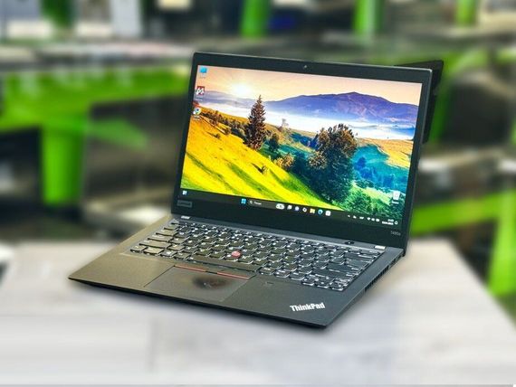 Ультрабук Б-класс Lenovo ThinkPad T495s / 14" (1920x1080) IPS / AMD Ryzen 7 PRO 3700U (4 (8) ядра по 2.3 - 4.0 GHz) / 16 GB DDR4 / 256 GB SSD M.2 / AMD Radeon Vega 10 Graphics / WebCam / Win 11 Pro б/у | Зображення 3