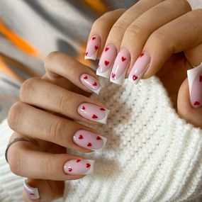 Топ Valeri Love Is... Red Top (прозрачный) без липкого слоя 12мл