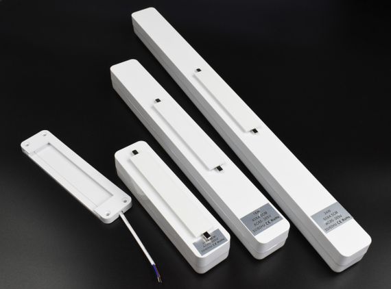 Сучасний довгий світильник стельовий LED для кімнати кухні ванної 26016 Білий 40х5х5 см. | Зображення 3