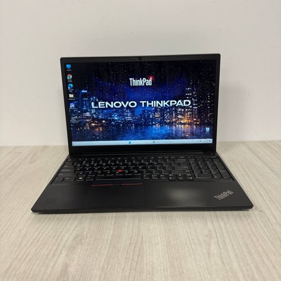 Ультрабук Б-класс Lenovo ThinkPad E15 Gen 2 / 15.6" (1920x1080) IPS / Intel Core i5-1135G7 (4 (8) ядра по 2.4 - 4.2 GHz) / 8 GB DDR4 / 256 GB SSD / Intel Iris Xe Graphics / WebCam б/у | Зображення 1
