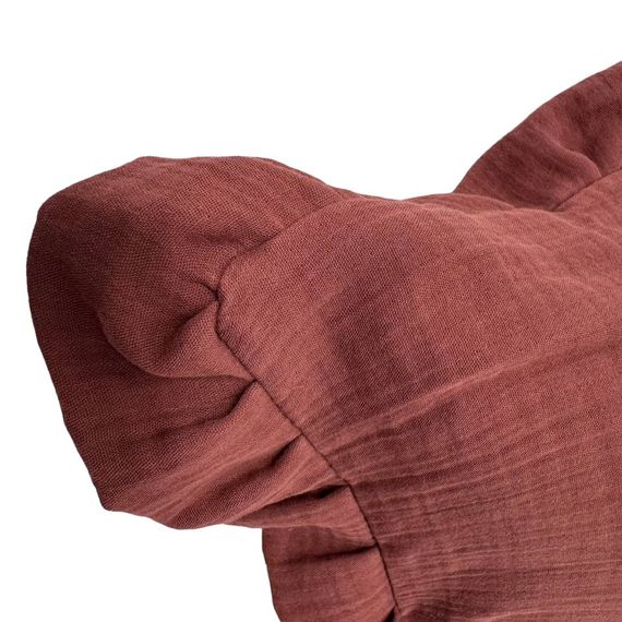 Декоративна наволочка SoundSleep Muslin Burgundy 45х45 см із рюшами бургунді (94331776) | Зображення 1