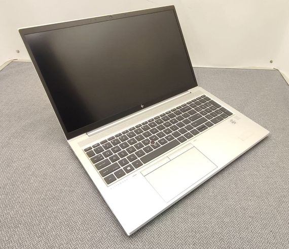 Ультрабук HP EliteBook 850 G7 / 15.6" (1920x1080) IPS / Intel Core i7-10610U (4 (8) ядра по 1.8 - 4.9 GHz) / 16 GB DDR4 / 256 GB SSD M.2 / Intel UHD Graphics / WebCam / HDMI б/у | Зображення 2
