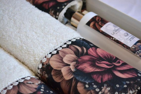 Подарочный набор полотенец La Maison, 3 шт. с ароматом Lucy | Зображення 3