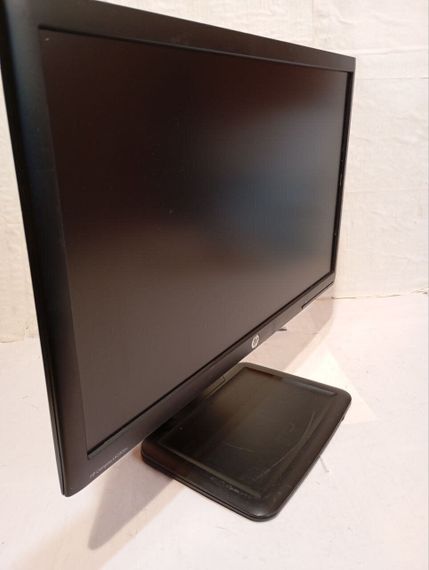 Комплект ПК Б-клас: HP Compaq 6000 Pro SFF / Intel Core 2 Quad Q8300 (4 ядра по 2.5 GHz) / 8 GB DDR3 / 120 GB SSD / Intel GMA Graphics 4500 / DVD-RW + Монітор HP Compaq LA2306x / 23" (1920x1080) IPS / DP, DVI, VGA, USB 2.0 / VESA 100x100 б/в | Зображення 6