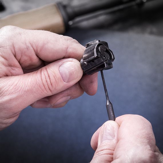 Набор для чистки оружия Real Avid AK47 Gun Cleaning Kit Набор для чистки ак 5.45 Набор для чистки ак | Зображення 4