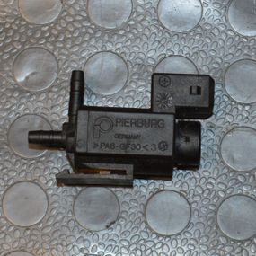 Клапан електромагнітний BMW 3, 5, 7, X3, X5 2.0 / 2.5 / 3.0 / 3.5 / 4.0 D клапан управління EGR БМВ 72234100