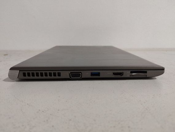 Ноутбук Б-класс Toshiba Tecra Z40-A / 14" (1600x900) TN / Intel Core i7-4600U (2 (4) ядра по 2.1 - 3.3 GHz) / 8 GB DDR3 / 256 GB SSD / Intel HD Graphics 4400 / WebCam / HDMI б/у | Зображення 2