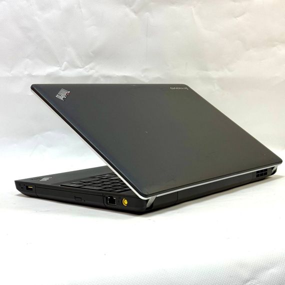 Ноутбук Lenovo ThinkPad Edge E545 / 15.6" (1366x768) TN / AMD A8-4500M (4 ядра по 1.9 - 2.8 GHz) / 8 GB DDR3 / 128 GB SSD / AMD Radeon HD 7640G Graphics / WebCam / Windows 10 Pro б/у | Зображення 6