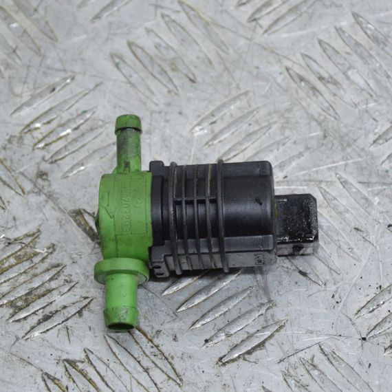 Клапан абсорбера паливних парів Mercedes W203 W204 W906 2000-2024 Клапан вакуумний Мерседес в203 в204 в906 0004703293