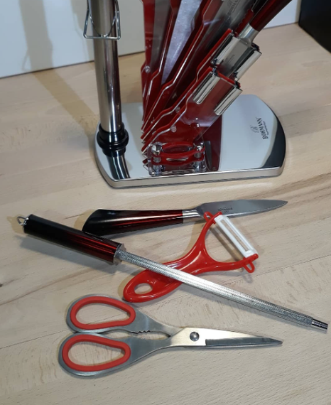 Набор ножей для кухни с подставкой Bohmann BH 8004-09 кухонные ножи и подставки красный | Зображення 4