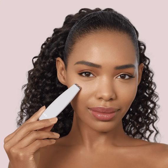 Микротоковая ручка для подтяжки кожи лица GESKE MicroCurrent Face-Lift Pen 6в1 white, Бежевый | Зображення 3