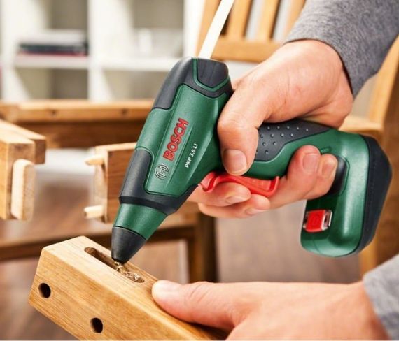 Пистолет клеевой Bosch PKP 3,6 LI, 3.6В, стержень 7х150мм, 0.3кг (0.603.264.620) | Зображення 4