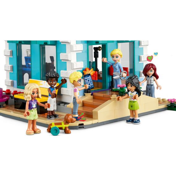 Конструктор LEGO Friends Хартлейк-Сіті. Громадський центр 1513 деталей (41748) | Зображення 4