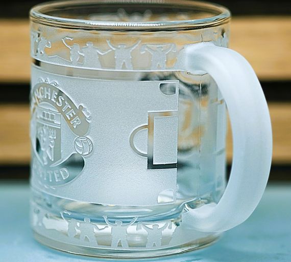 Скляна чашка 320мл ФК Манчестер Юнайтед Manchester United з гравіюванням подарунок для фаната кружка кругова | Зображення 3