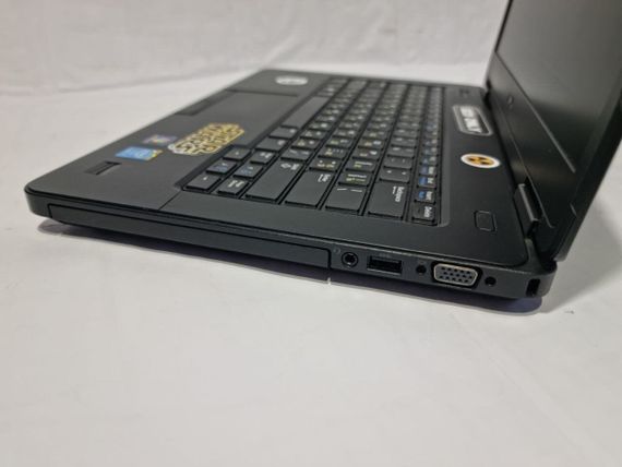 Ноутбук Б-класс Dell Latitude E5440 / 14" (1366x768) TN / Intel Core i7-4600U (2 (4) ядра по 2.1 - 3.3 GHz) / 16 GB DDR3 / 128 GB SSD / nVidia GeForce GT 720M, 2 GB DDR3, 64-bit / WebCam б/у | Зображення 4
