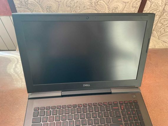 Игровой ноутбук Dell Inspiron 15 Gaming 7577 / 15.6" (1920x1080) IPS / Intel Core i5-7300HQ (4 ядра по 2.5 - 3.5 GHz) / 16 GB DDR4 / 256 GB SSD / nVidia GeForce GTX 1060, 6 GB GDDR5, 192-bit / WebCam б/у | Зображення 2