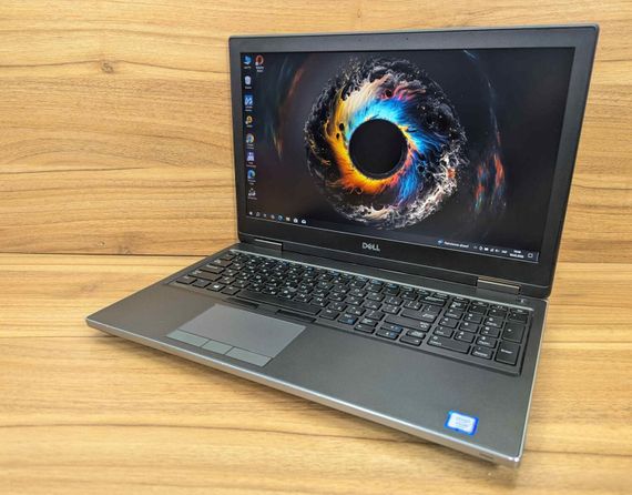 Мобільна робоча станція Dell Precision 7540 / 15,6" (1920x1080) IPS / Intel Xeon E-2276M (6 (12) ядер по 2,8 - 4,7 ГГц) / 16 ГБ DDR4 / 512 ГБ SSD / nVidia Quadro T2000, 4 ГБ GDDR5, 128-біт / HDMI / Windows 10 б/в | Зображення 4