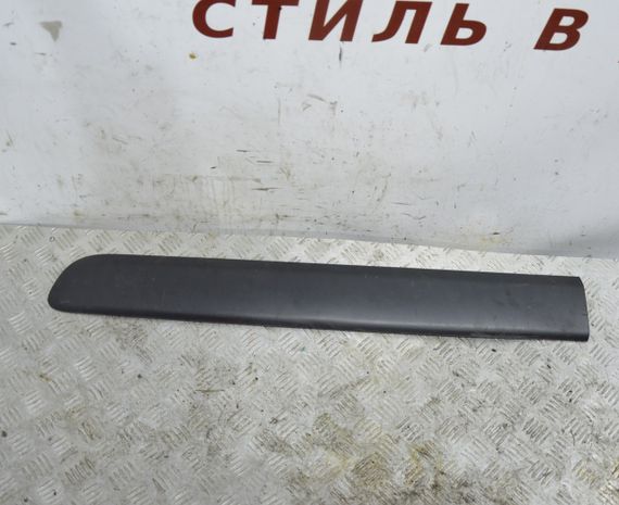 Молдинг передніх лівих дверей Citroen C3 Picasso 2009-2017 Передня ліва накладка дверей Сітроен ц3 Пікассо 9681743180