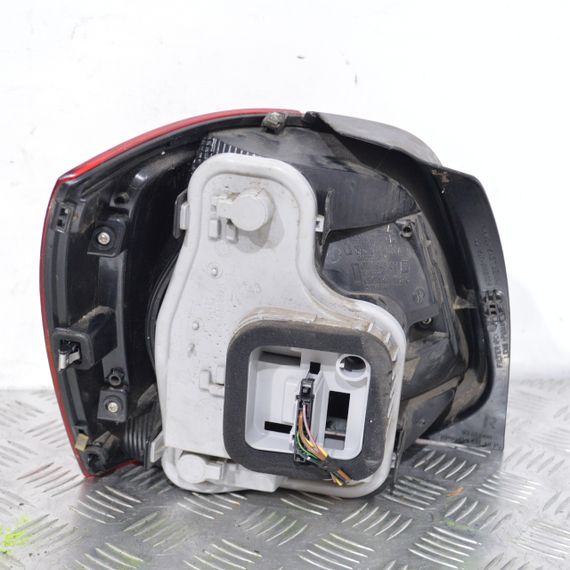 Ліхтар стоп задній правий Volkswagen Polo V (6R, 6C) 2009- Фольксваген Поло 6R0945096N | Зображення 1