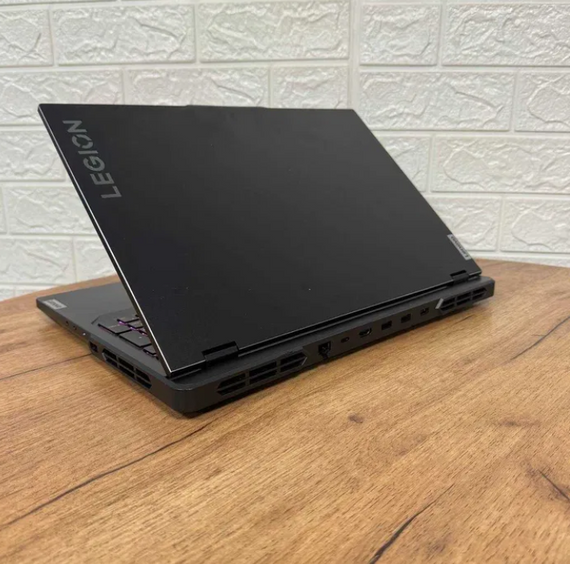 Ноутбук Lenovo Legion Pro 5 16IRX8 2K 240Hz i7 13700HX 32Gb SSD 1Tb RTX 4070 Б/В | Зображення 4