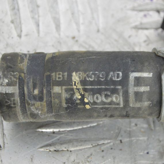 Патрубок системи охолодження 1.0 EcoBoost Ford Fiesta MK7 B-MAX Трубка шланг води Ford Fiesta C1B118K579AD | Зображення 2