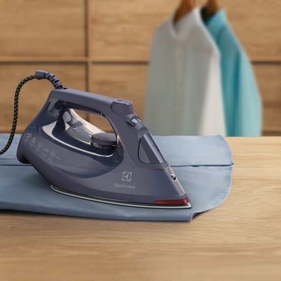 Праска з подачею пари Electrolux E6SI1-4MN | Зображення 5