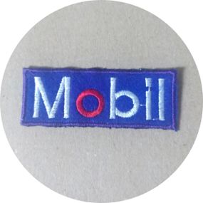 Нашивка на одежду (термо) Mobil 80*30 мм Фіолетовий