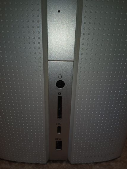 Ігровий ПК Б-клас HP Pavilion 570-p041ng Tower / AMD A10-9700 (4 ядра по 3.5 - 3.8 GHz) / 8 GB DDR4 / 256 GB SSD / AMD Radeon R5 M435, 2 GB GDDR5, 64-bit / Wi-Fi б/в | Зображення 3