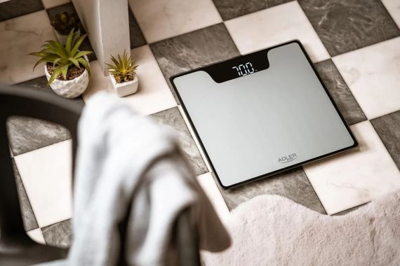 Ваги підлогові електронні скляні Adler AD 8174 сріблясті до 180 кг з високою точністю | Зображення 5