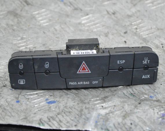 Блок кнопок аварійка Seat Ibiza IV 2008-2017 Панель перемикачів Сеат Ібіза 4 6J0927137