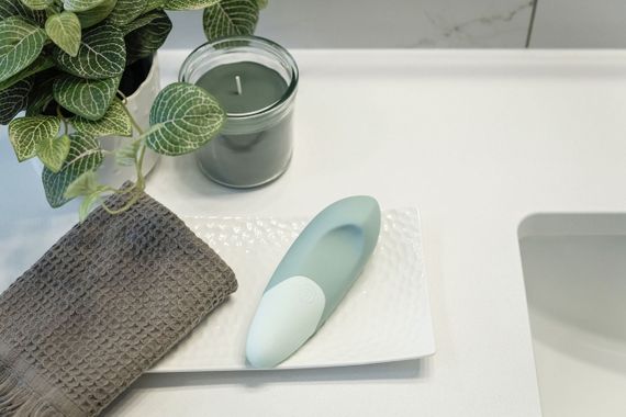 Вибратор универсальный бесшумный Womanizer Vibe Sage, мятный Sex Aura | Зображення 7