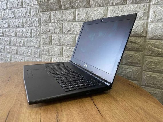 Ноутбук MSI GL62M 7RD 15.6" HD i5 7300HQ 8Gb SSD 240Gb GTX1050-2Gb | Зображення 2