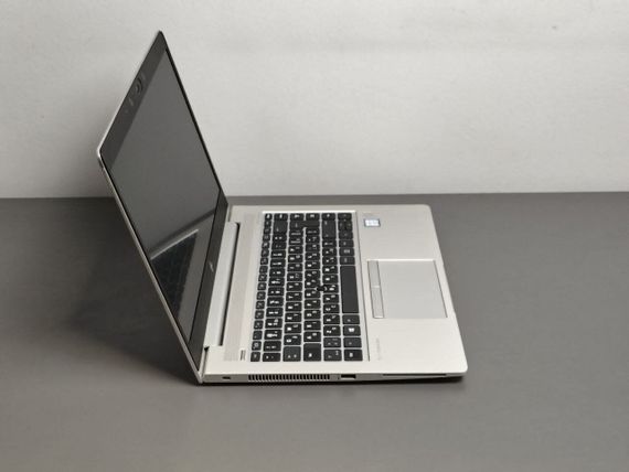Ультрабук HP EliteBook 840 G5 / 14" (1920x1080) IPS / Intel Core i5-8265U (4 (8) ядра по 1.6 - 3.9 GHz) / 8 GB DDR4 / 240 GB SSD / Intel UHD Graphics 620 / WebCam б/в | Зображення 2