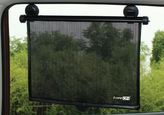 Шторка сонцезахисна в автомобіль FreeON 41×50 см, black