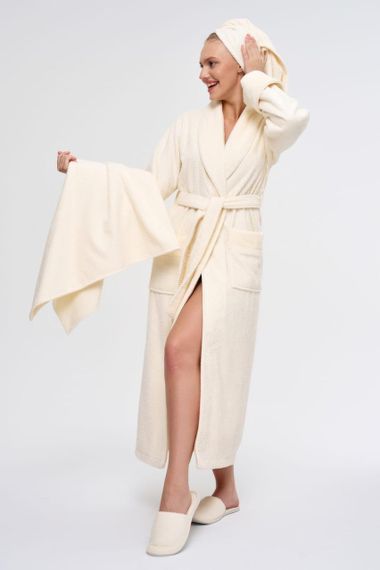 Женский халат Nusa 3877 с тапочками и полотенцами, кремовый, 2XL
