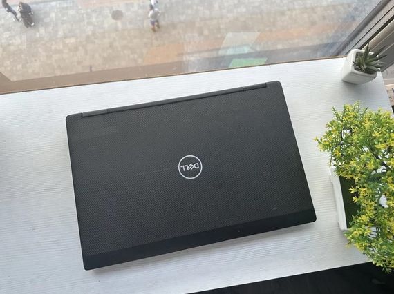 Ноутбук Dell 7530 15.6" 4k IPS Sharp 32/1000 SSD i7 8Gen + Nvidia 4gb Б/У | Зображення 4