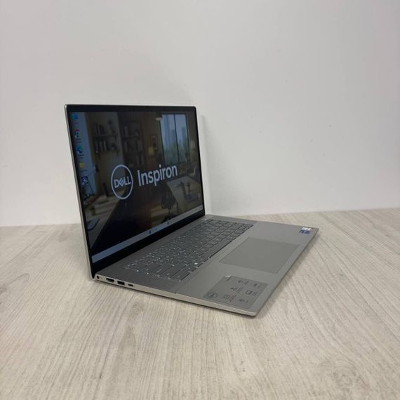Ноутбук Б-класс Dell Inspiron 16 5620 / 16" (1920x1200) IPS / Intel Core i7-1255U (10 (12) ядер по 1.7 - 4.7 GHz) / 16 GB DDR4 / 1000 GB SSD / Intel Iris Xe Graphics / WebCam б/у | Зображення 5